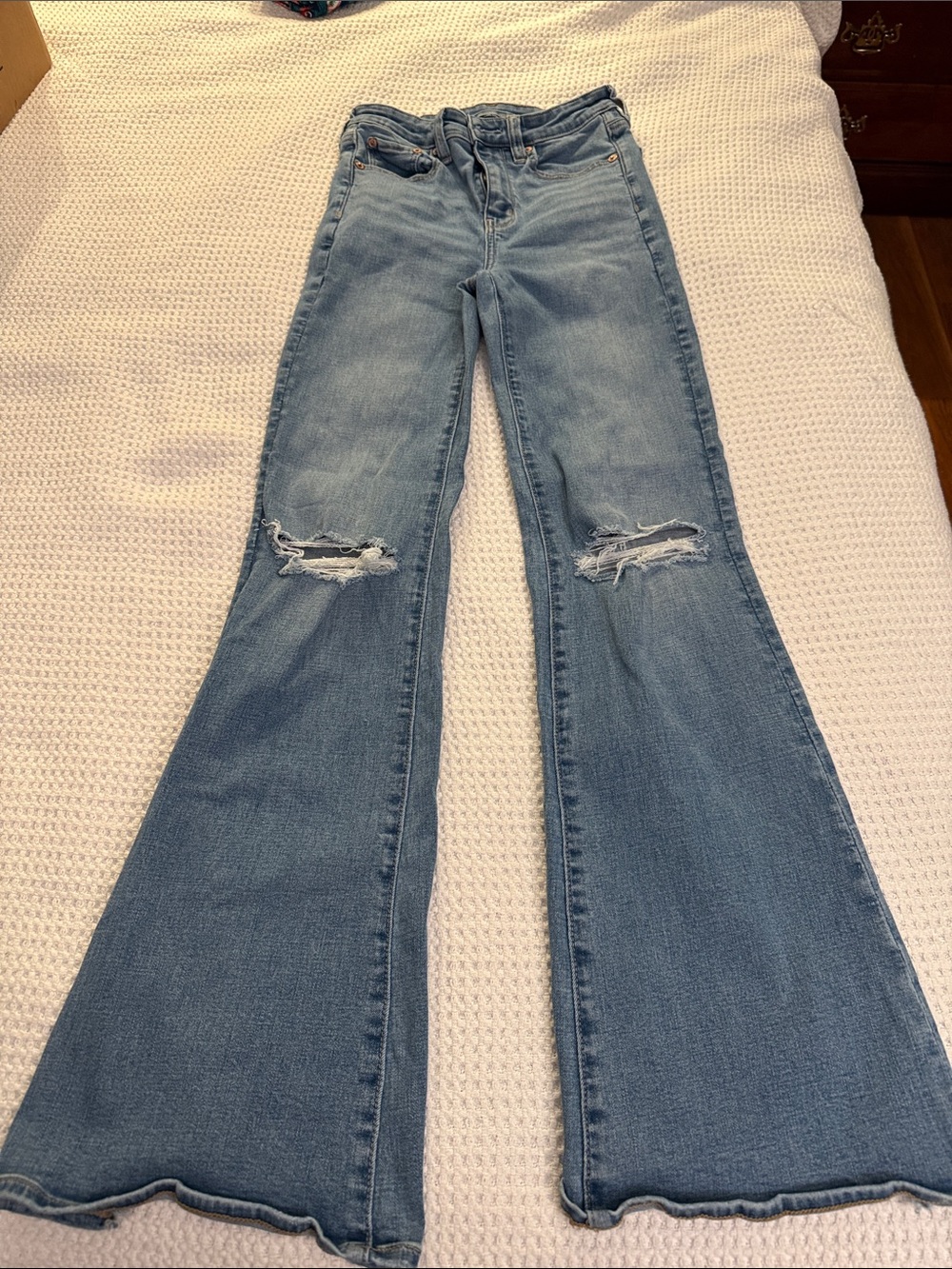 American Eagle Super High Rise Flare - LN